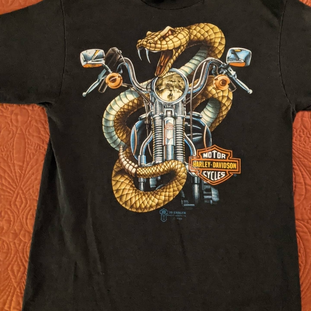 1989 Vintage Harley Davidson 3d emblem t-shirt